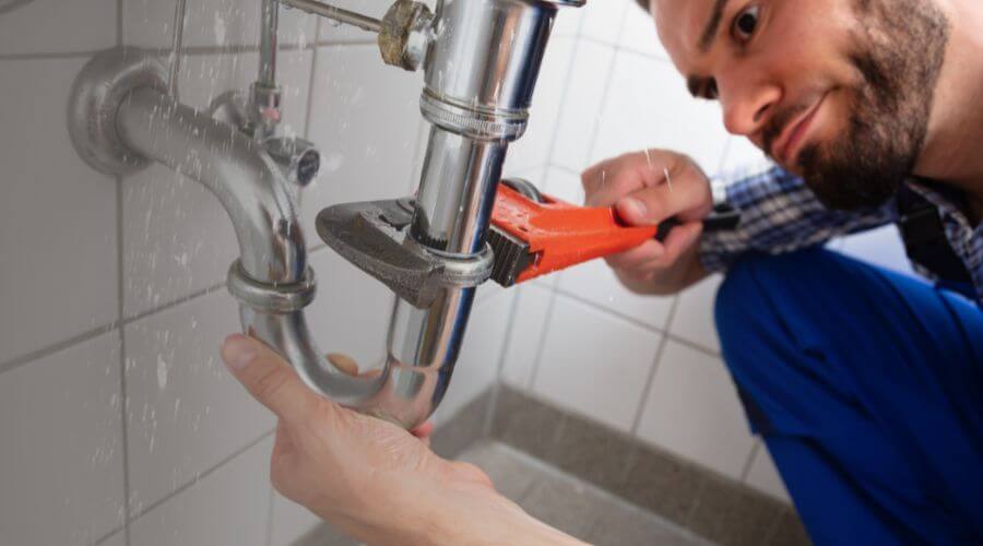 Local tankless water heater installation in Kewanna, IN